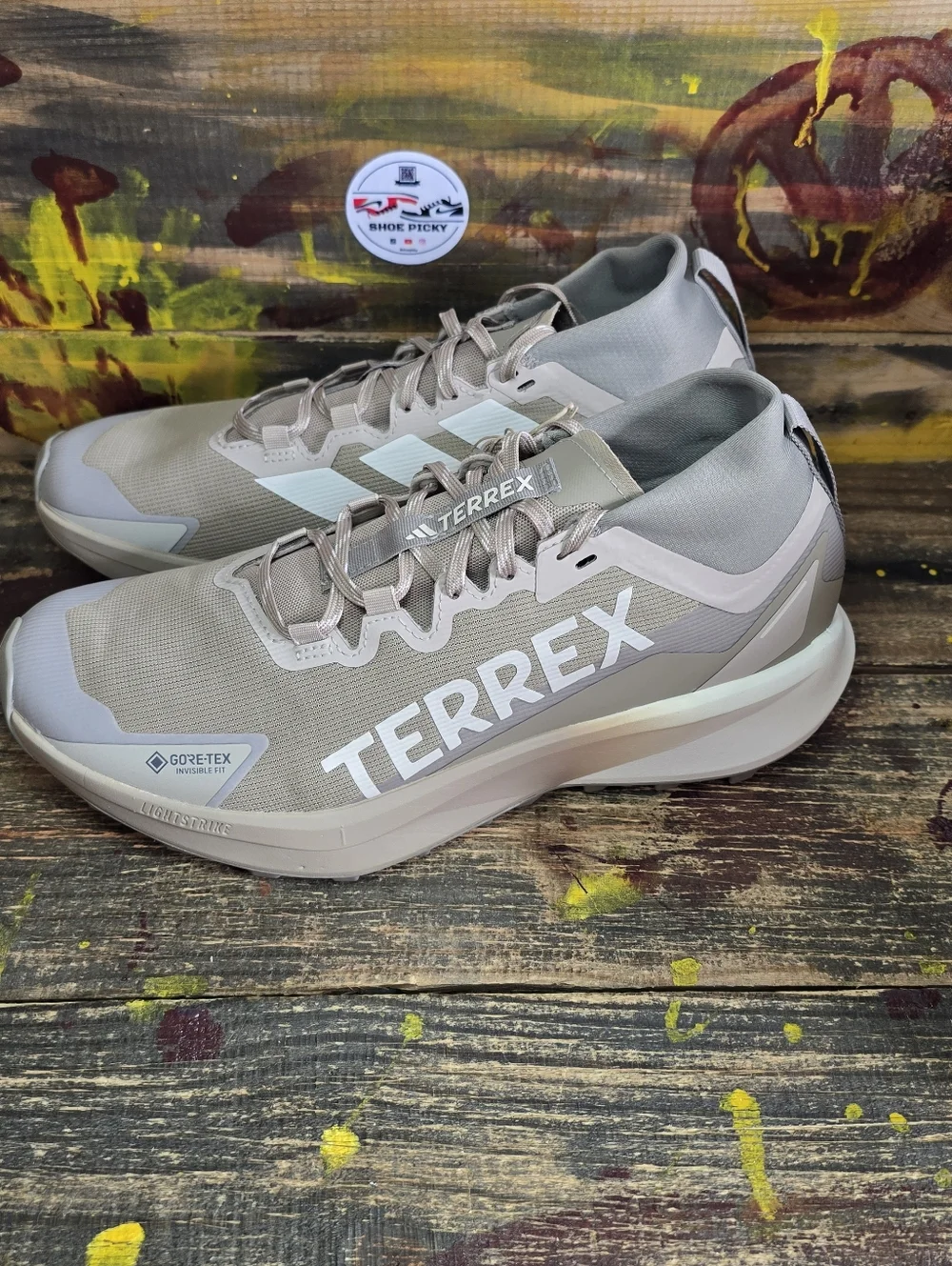 adidas TERREX AGRAVIC GTX TRAIL RUNNING JR1507 Men Size 10.5 Goretex Sneaker New
